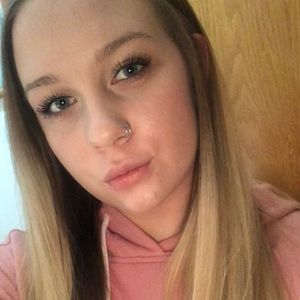 Meet your Posher, Aurora